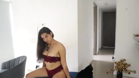 Anastasia Vahos online show from 02-25-25, 09:24