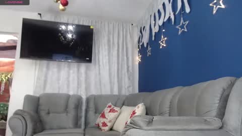 Snapshot of _veronica_tits chatting on 12-10-24, 09:43 Veronica online show from 12-10-24, 09:43