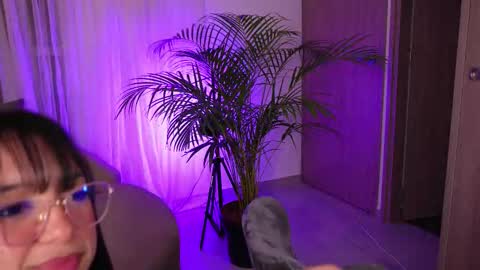 VICTORIA online show from 09-30-25, 11:32