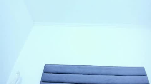 Snapshot of _violet_moon1 chatting on 02-06-25, 09:38 _violet_moon1 online show from 02-06-25, 09:38