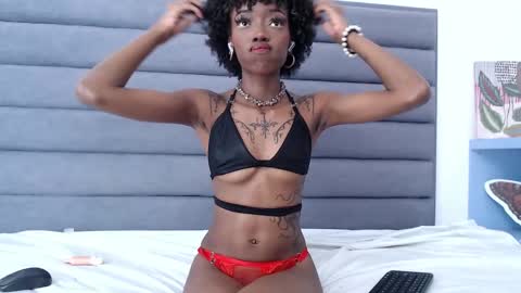 Snapshot of _violet_moon1 chatting on 03-01-25, 09:59 _violet_moon1 online show from 03-01-25, 09:59