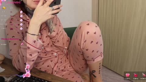 Alis online show from 03-10-25, 05:43