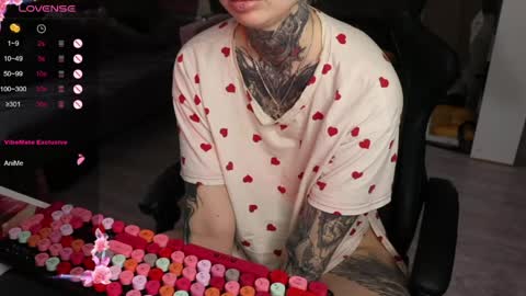 Alis online show from 04-12-26, 11:04