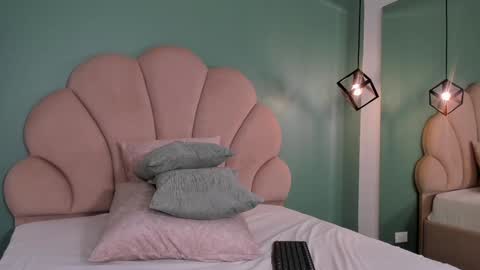  Vix  online show from 02-03-25, 12:36