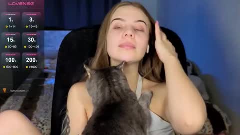 Vera online show from 10-14-25, 11:00