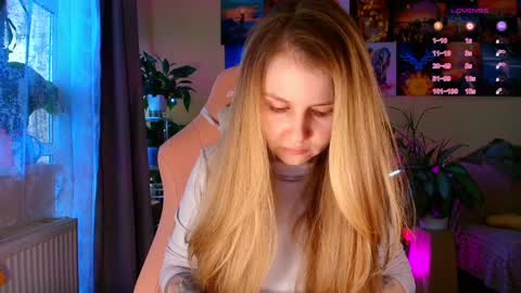 Snapshot of _witch__ chatting on 02-11-26, 12:10 Enni online show from 02-11-26, 12:10