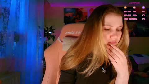 Snapshot of _witch__ chatting on 02-19-26, 07:15 Enni online show from 02-19-26, 07:15