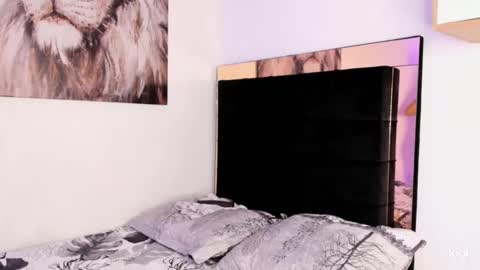 xiimena and danilo online show from 02-24-25, 03:12