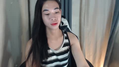 Snapshot of _yoursexwife_ chatting on 01-28-25, 04:19 sheng online show from 01-28-25, 04:19