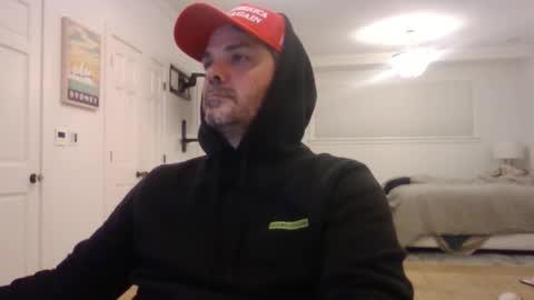 Zeus online show from 01-11-25, 03:23