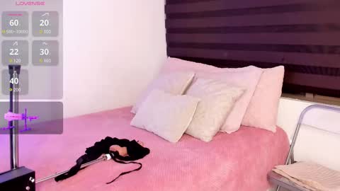 Alexandra  online show from 02-14-25, 09:34