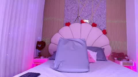 Snapshot of a_aisha chatting on 02-04-26, 12:00 Aisha online show from 02-04-26, 12:00