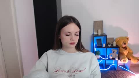 Snapshot of a_ariella_ chatting on 10-25-25, 07:05 a_ariella_ online show from 10-25-25, 07:05