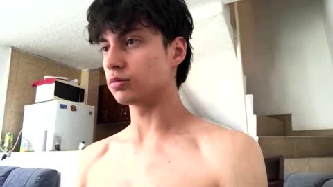 a littlee bear online show from 12-15-25, 03:38