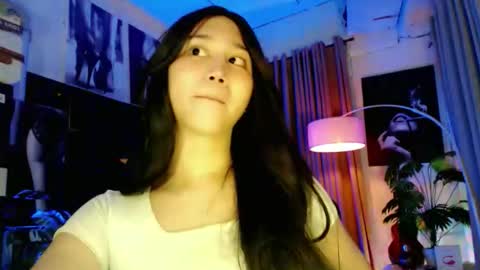Snapshot of a_r_i_a_n_n_a chatting on 09-21-25, 06:37 Lovely Yana online show from 09-21-25, 06:37