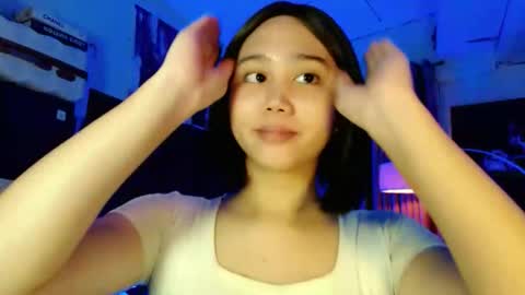 Snapshot of a_r_i_a_n_n_a chatting on 10-04-25, 07:17 Lovely Yana online show from 10-04-25, 07:17