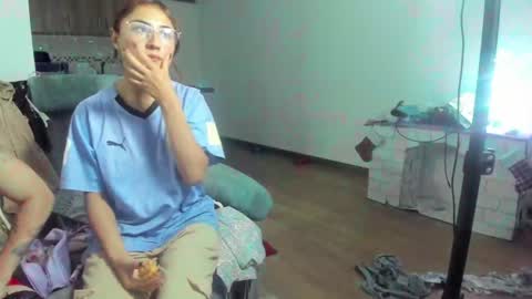 A Sexy Couple online show from 01-08-25, 04:34