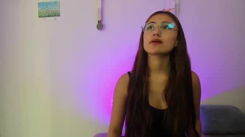 A Sexy Couple online show from 01-27-25, 07:56