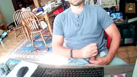 Snapshot of a_wittol_one chatting on 10-22-25, 05:56 a_wittol_one online show from 10-22-25, 05:56