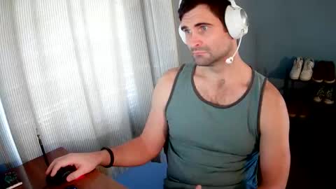 Snapshot of a_wittol_one chatting on 02-27-26, 04:40 a_wittol_one online show from 02-27-26, 04:40