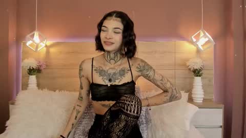 Luni  online show from 11-21-25, 02:27