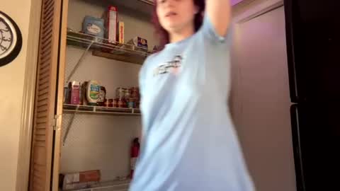 aa_xys1 online show from 10-24-25, 09:00