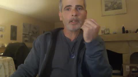 Snapshot of aalex1717 chatting on 12-23-24, 05:00 Aalex1717 online show from 12-23-24, 05:00