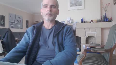 Snapshot of aalex1717 chatting on 12-24-24, 12:22 Aalex1717 online show from 12-24-24, 12:22