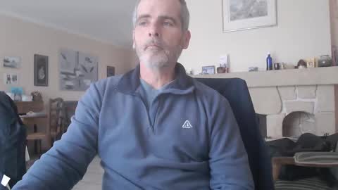 Snapshot of aalex1717 chatting on 12-29-24, 03:24 Aalex1717 online show from 12-29-24, 03:24