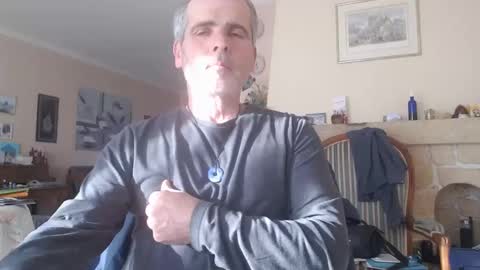 Snapshot of aalex1717 chatting on 01-17-25, 03:00 Aalex1717 online show from 01-17-25, 03:00