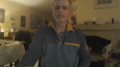 Snapshot of aalex1717 chatting on 01-19-25, 11:43 Aalex1717 online show from 01-19-25, 11:43