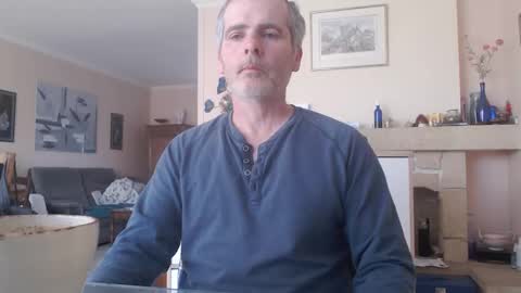 Snapshot of aalex1717 chatting on 02-16-25, 07:59 Aalex1717 online show from 02-16-25, 07:59