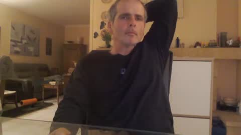 Snapshot of aalex1717 chatting on 02-24-25, 09:31 Aalex1717 online show from 02-24-25, 09:31