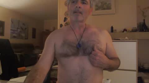 Snapshot of aalex1717 chatting on 03-03-25, 01:31 Aalex1717 online show from 03-03-25, 01:31