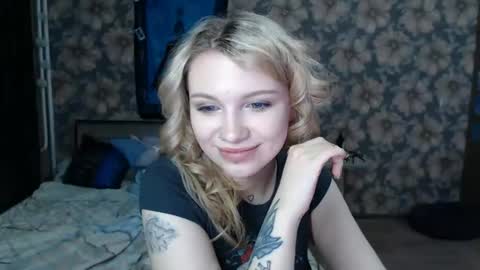 Snapshot of aalicebubble chatting on 02-24-25, 08:47 Alice online show from 02-24-25, 08:47
