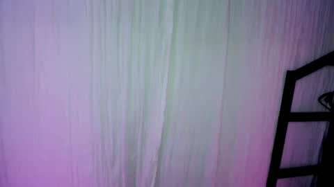 Snapshot of aaliyahlayla chatting on 09-12-25, 04:12 Aaliyahlayla online show from 09-12-25, 04:12