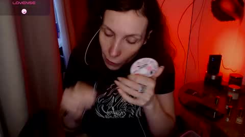 Katie online show from 02-06-25, 06:18