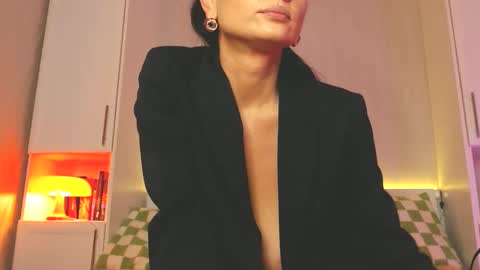 Lea online show from 01-08-25, 09:34