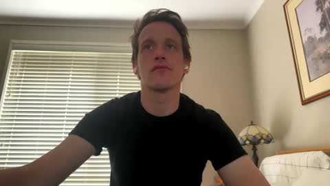 Snapshot of aanal341330 chatting on 10-19-25, 02:45 Kris online show from 10-19-25, 02:45