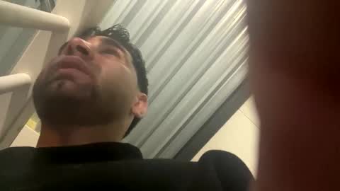 Snapshot of aannall chatting on 10-26-25, 10:58 aannall online show from 10-26-25, 10:58