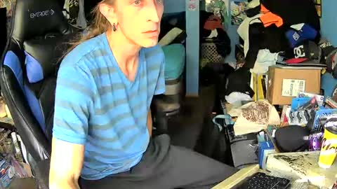 Snapshot of aaron111dub chatting on 06-13-26, 03:10 NorCalLongSlong online show from 06-13-26, 03:10