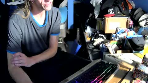 Snapshot of aaron111dub chatting on 07-06-26, 05:48 NorCalLongSlong online show from 07-06-26, 05:48