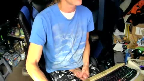 Snapshot of aaron111dub chatting on 07-08-26, 03:16 NorCalLongSlong online show from 07-08-26, 03:16