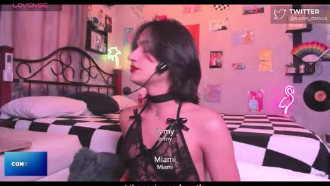 Aaron  online show from 11-20-25, 06:29