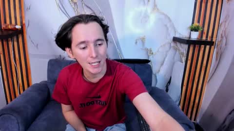 Snapshot of aaron_latinmen2 chatting on 11-25-25, 03:50 Aaron online show from 11-25-25, 03:50