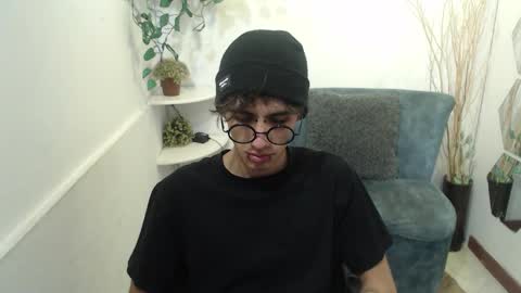 Aaron online show from 02-26-26, 11:42