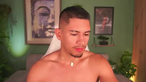 AARON  online show from 02-11-25, 11:54