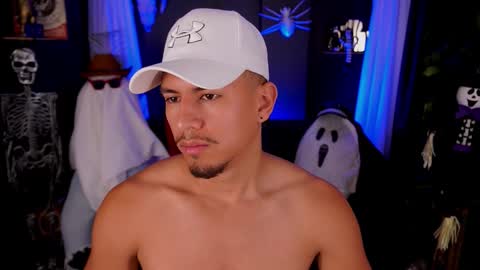 AARON  online show from 10-14-25, 01:23