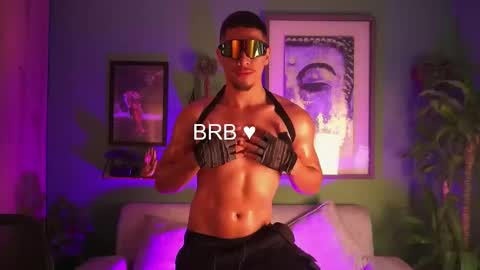 AARON  online show from 11-10-25, 08:02