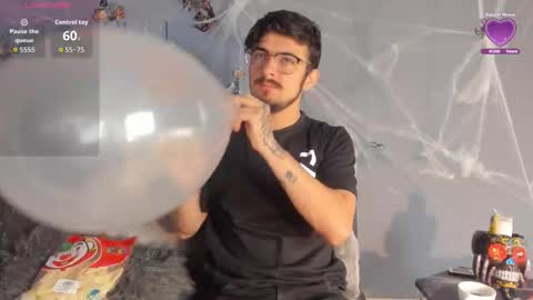 aaronfuentes7 online show from 10-19-25, 01:56
